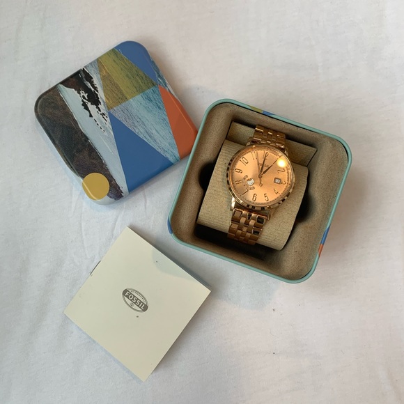 Fossil women’s vintage muse rose tone watch - Picture 6 of 6